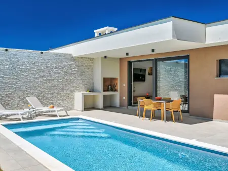 Villa Solis, villa moderne avec piscine chauffée à Medulin : photo 23