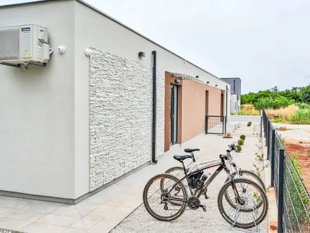 Villa Solis, villa moderne avec piscine chauffée à Medulin : photo 26