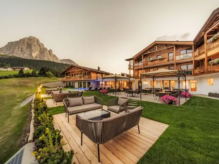 Chalet 4BR Sella à Santa Cristina avec piscine chauffée et spa : photo 20