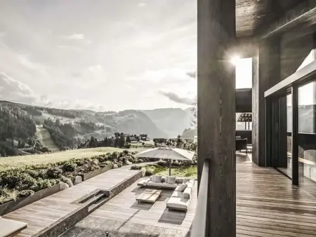 Chalet Aurora avec piscine chauffée et sauna, Santa Cristina : photo 7