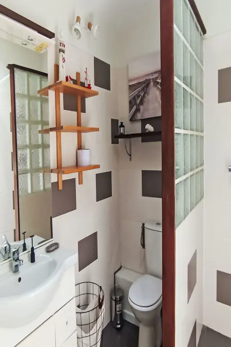 Maison avec piscine chauffée et calme, Ares, 11 personnes : photo 8
