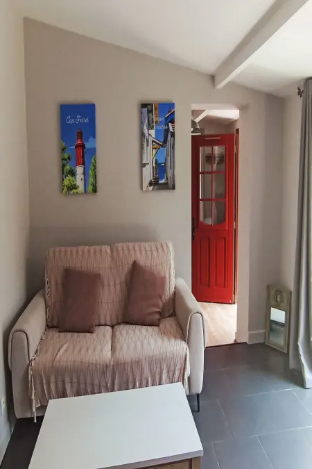 Maison avec piscine chauffée et calme, Ares, 11 personnes : photo 9