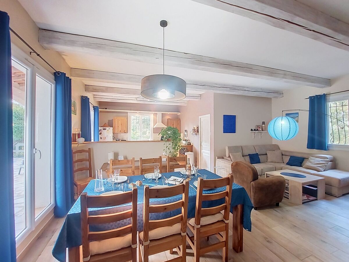 Maison avec piscine privée et terrain de 8 000 m² à Besse-sur-Issole - Photo 4