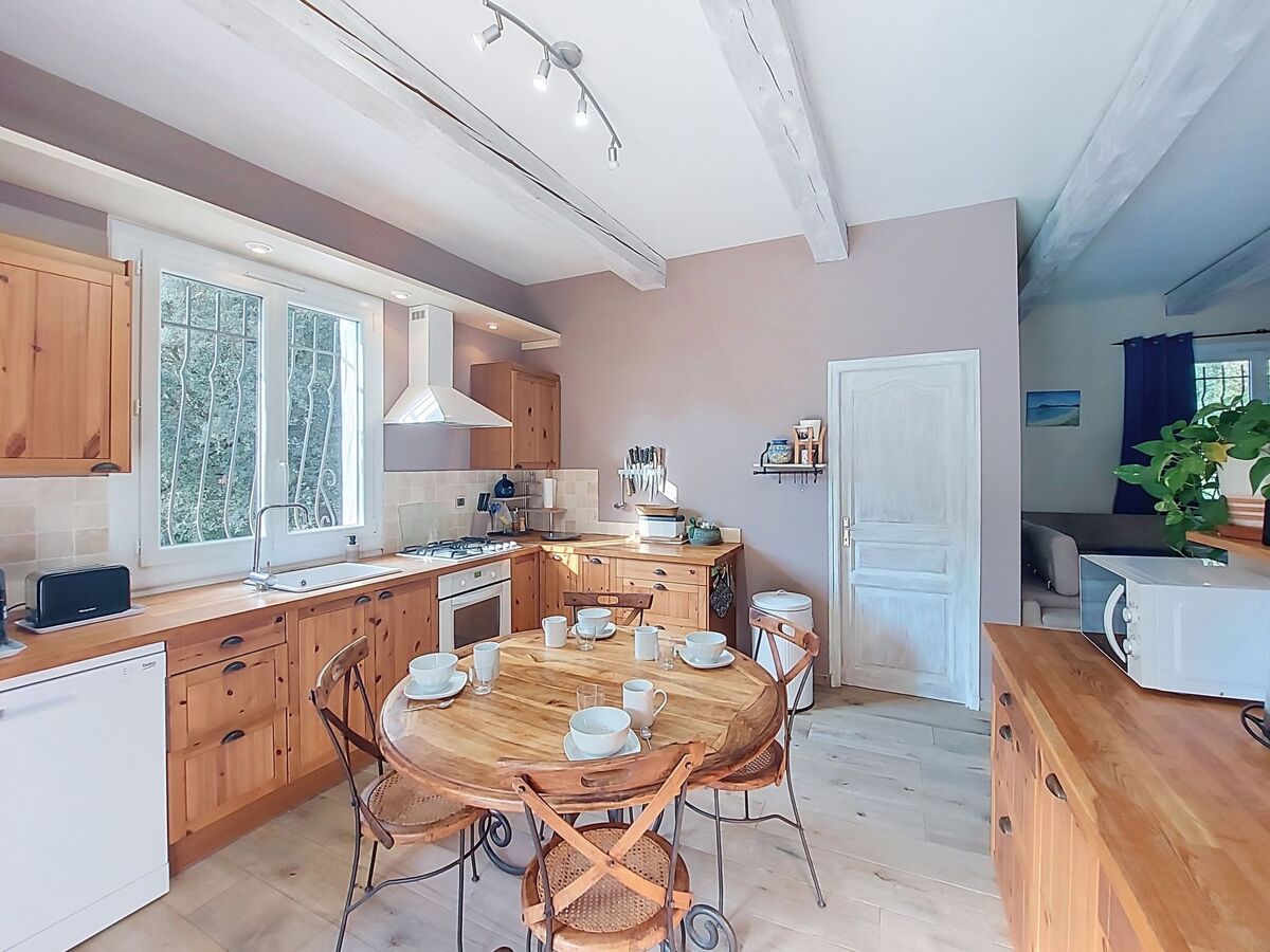 Maison avec piscine privée et terrain de 8 000 m² à Besse-sur-Issole - Photo 22