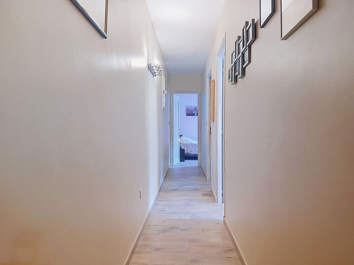 Maison avec piscine privée et terrain de 8 000 m² à Besse-sur-Issole - Photo 25