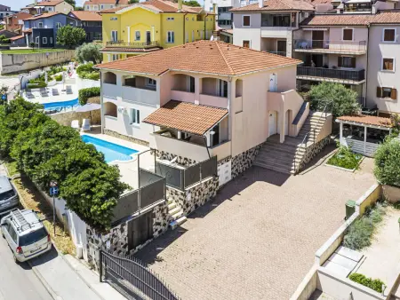 Villa Vilina – 7 chambres avec piscine chauffée à Medulin : photo 48
