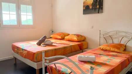 Appartement 85 m² climatisé, piscine partagée, Sainte-Anne : photo 8