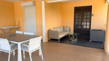 Appartement 85 m² climatisé, piscine partagée, Sainte-Anne : photo 14