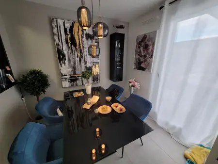 Appartement 75 m² avec jacuzzi et terrasse vue montagne à Saint-Genis-Pouilly : photo 11
