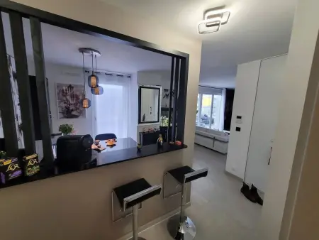 Appartement 75 m² avec jacuzzi et terrasse vue montagne à Saint-Genis-Pouilly : photo 20