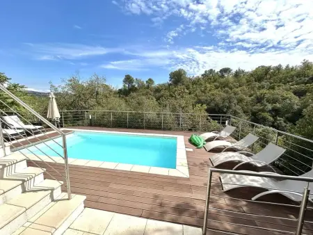 Appartement 60 m² avec piscine privée à Saint-Jeannet : photo 1