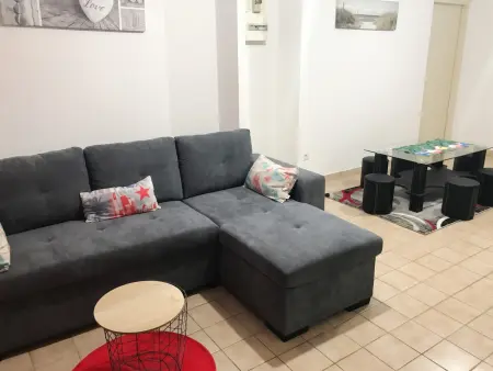 Appartement 54 m² vue jardin et montagne, parking inclus, Sainte-Rose : photo 3