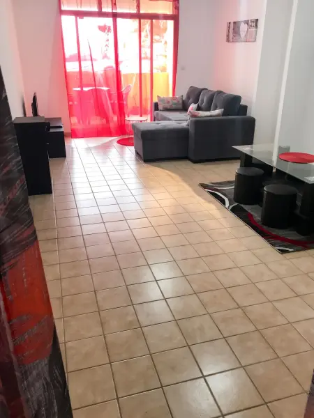 Appartement 54 m² vue jardin et montagne, parking inclus, Sainte-Rose : photo 6