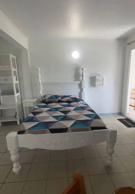 Appartement Le Marigot 26 m² avec piscine partagée et terrasse privée : photo 2