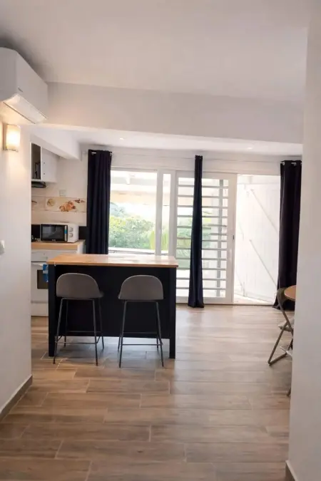 Studio 50 m² vue mer avec terrasse et jardin à Sainte-Luce : photo 6