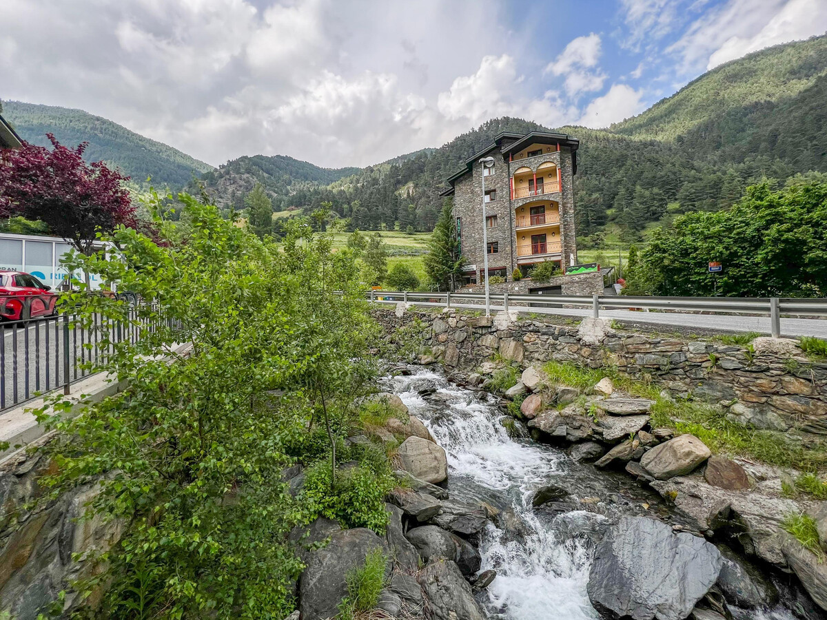 Appartement cosy 3 chambres à Arinsal avec parking - Photo 30