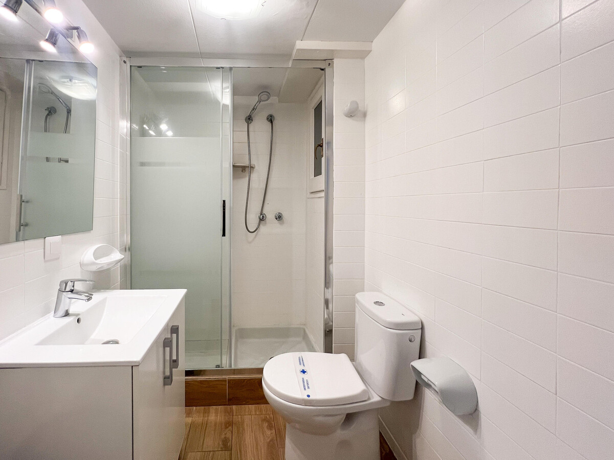 Confort Moderne à Escaldes-Engordany, 3 Chambres, Parking Disponible - Photo 8