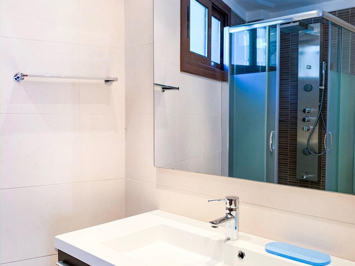 Appartement Moderne, 5 pers, 2 Chambres, Parking inclus - Photo 25