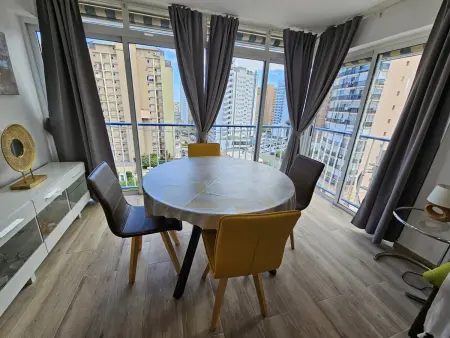 Appartement charmant en centre, clim - 4 pers., Appartement 4 personnes à Benidorm : photo 2