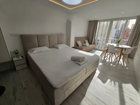 Studio moderne vue mer à Benidorm, 3 personnes, piscine : photo 6