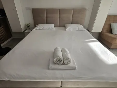 Studio moderne vue mer à Benidorm, 3 personnes, piscine : photo 11