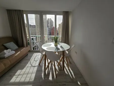 Studio moderne vue mer à Benidorm, 3 personnes, piscine : photo 12