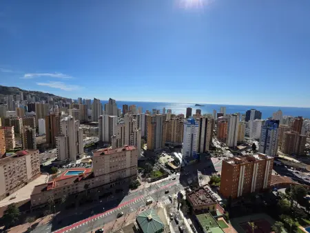 Appartement moderne vue mer et montagne à Benidorm, 4 pers. : photo 1