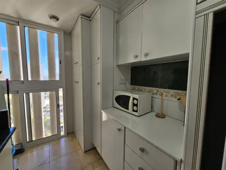 Appartement à Benidorm avec vue piscine, climatisation et parking : photo 30