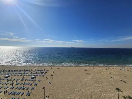 Appartement vue mer front de plage à Benidorm, 2 chambres : photo 1