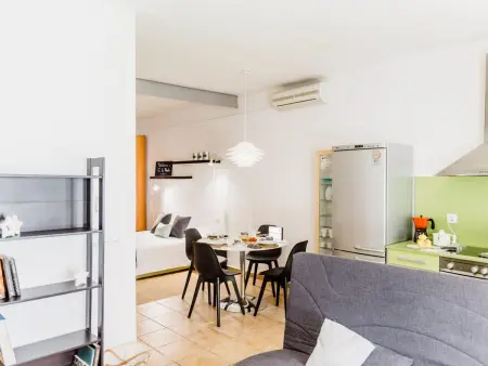Loft près de la plage, animaux acceptés à Torredembarra : photo 1