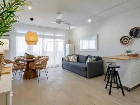 Appartement vue mer avec terrasse et parking privé à Salou : photo 2
