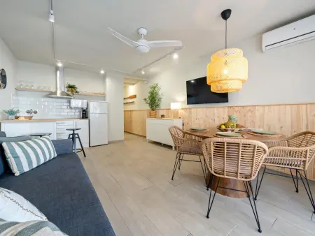 Appartement vue mer avec terrasse et parking privé à Salou : photo 3