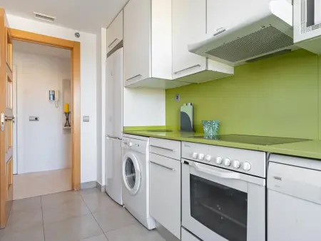 Appartement avec piscine et parking - 5 pers., Appartement 5 personnes à Torredembarra : photo 9