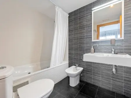 Appartement avec piscine et parking - 5 pers., Appartement 5 personnes à Torredembarra : photo 14