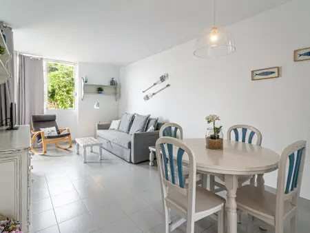 Appartement avec parking et animaux OK - vue mer