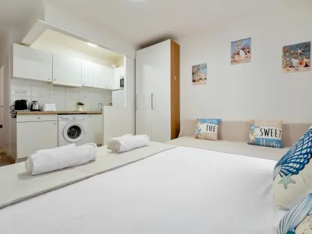 Loft lumineux de 30 m² au centre de Cambrils, à 300 m de la plage : photo 8