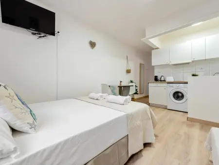 Loft lumineux de 30 m² au centre de Cambrils, à 300 m de la plage : photo 9