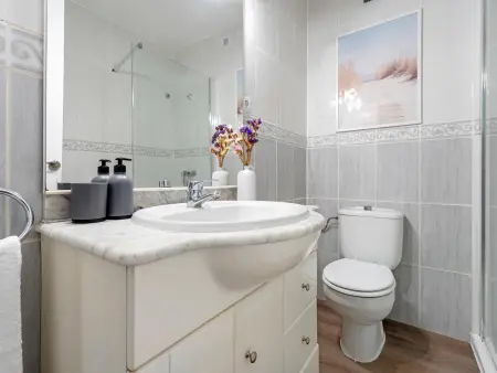 Loft lumineux de 30 m² au centre de Cambrils, à 300 m de la plage : photo 11