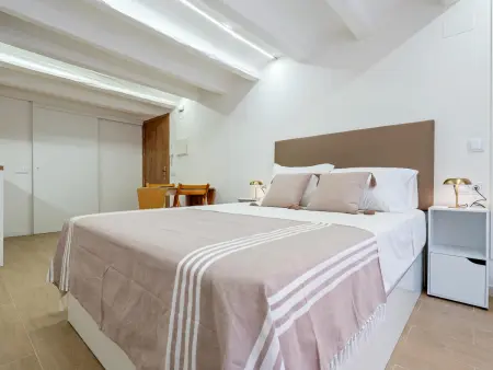 Loft cosy avec vue sur la Plaça Major à Montblanc : photo 3