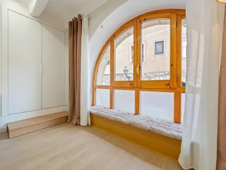 Loft cosy avec vue sur la Plaça Major à Montblanc : photo 4
