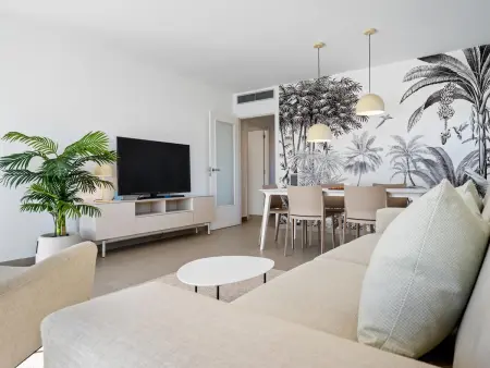Appartement avec clim, parking et WiFi - 7 pers. : photo 2