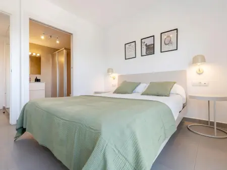 Appartement avec clim, parking et WiFi - 7 pers. : photo 16