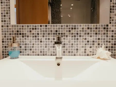 Appartement rénové, piscine et parking - 4 pers. : photo 11