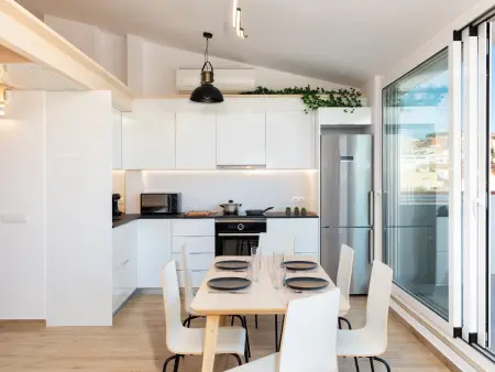 Appartement rénové avec terrasse, centre de Sant Feliu de Guíxols, 6 pers. : photo 6