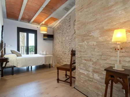 Duplex historique, animaux admis - Montblanc, Appartement 6 personnes à Montblanc : photo 10