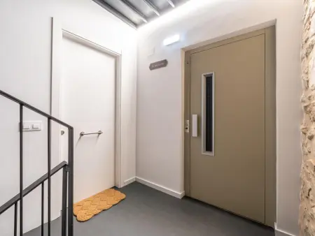 Duplex historique, animaux admis - Montblanc, Appartement 6 personnes à Montblanc : photo 17