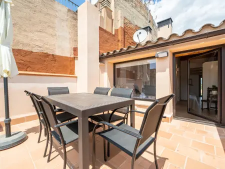 Appartement historique, animaux admis - 6 pers., Appartement 6 personnes à Montblanc : photo 1