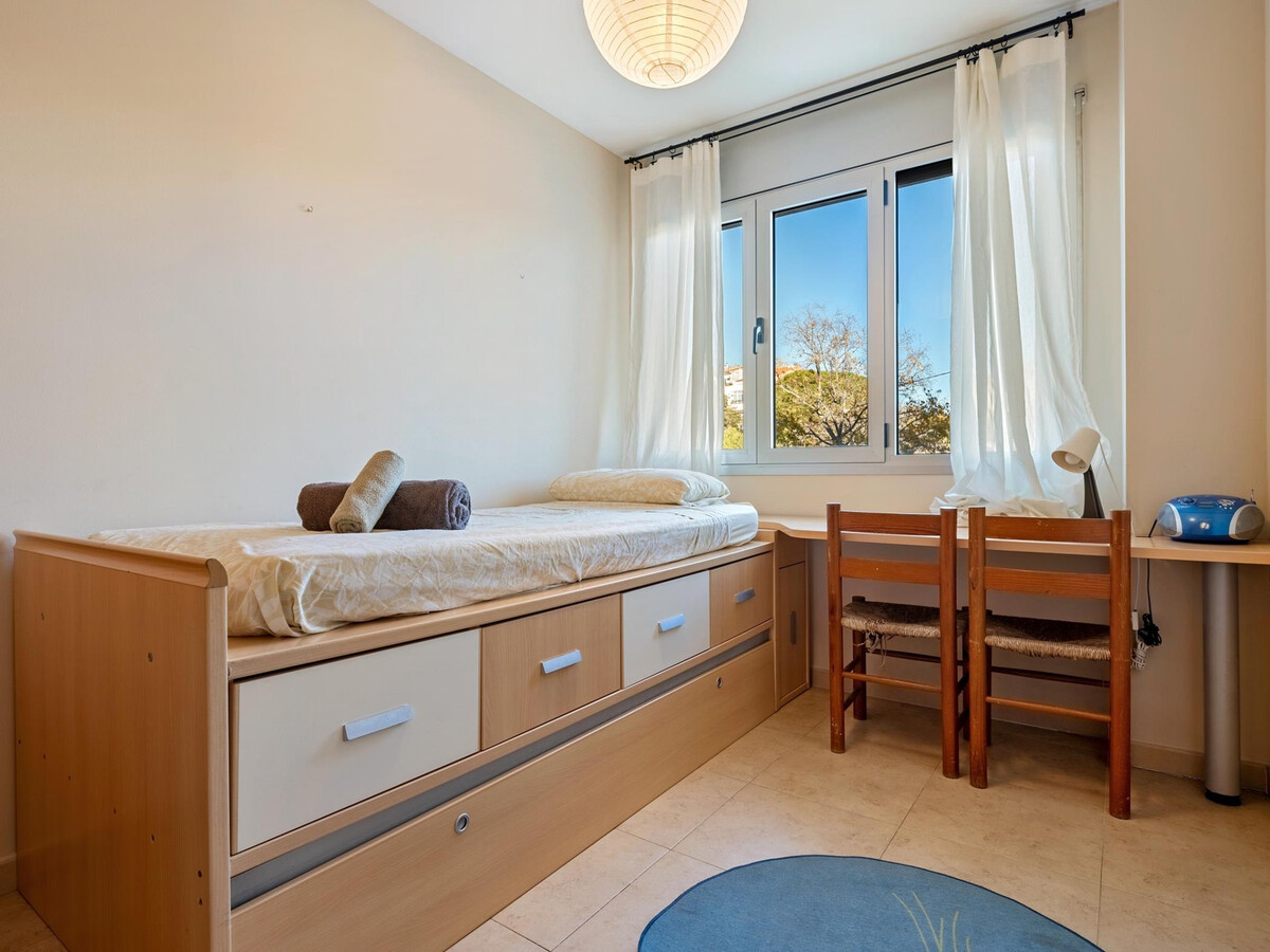 Appartement spacieux avec parking, clim - 4 pers. - Photo 12