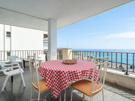 Appartement vue mer à Salou, 3 chambres, 8 personnes : photo 4