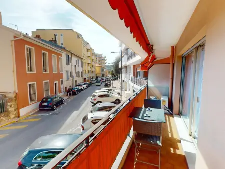 Grand studio climatisé avec terrasse à Menton, 4 pers. : photo 6